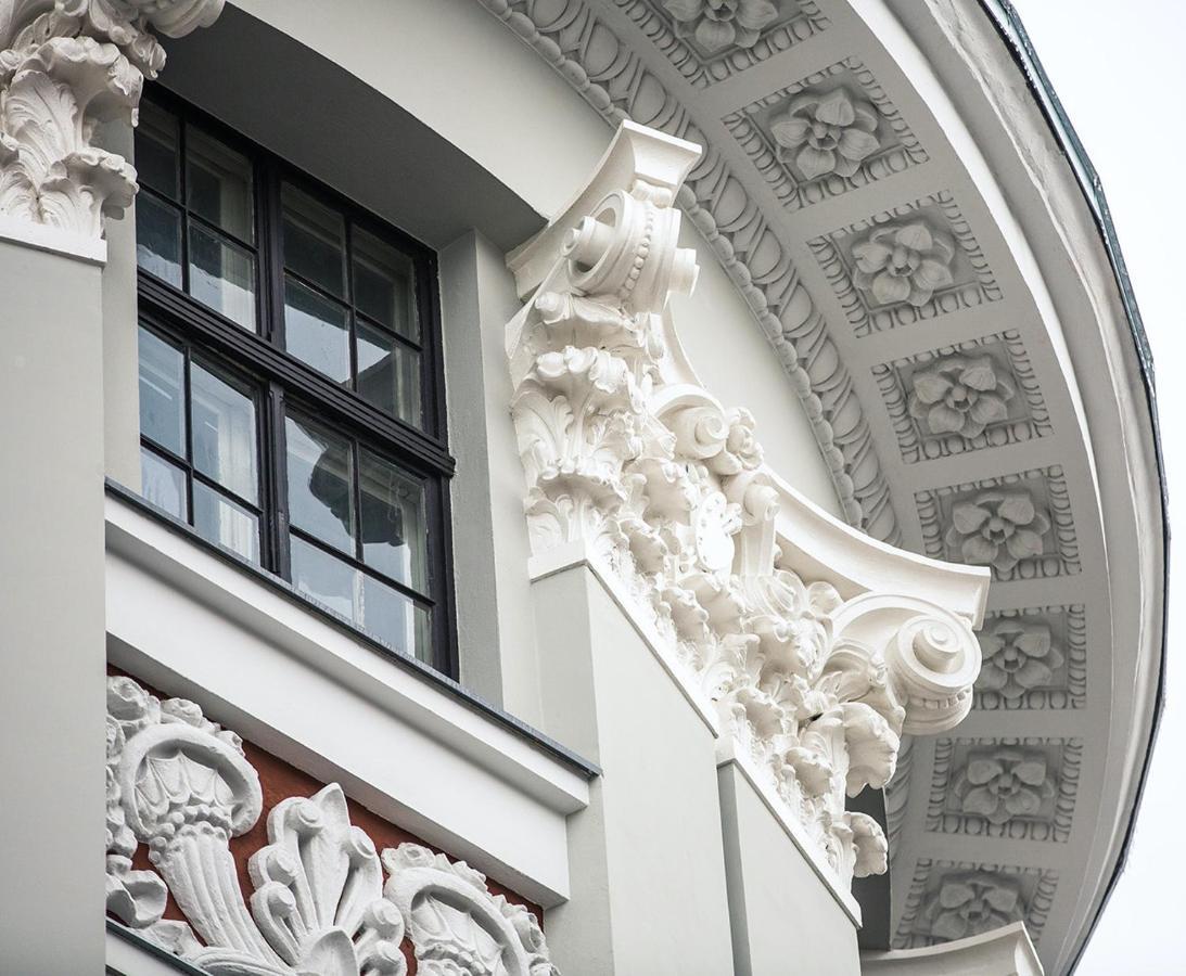 Centrally Located Apartment Overlooking Vermanes Park Riga Kültér fotó